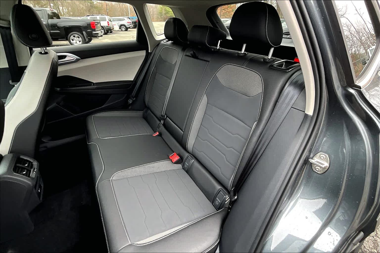 2025 Volkswagen Taos SE - Photo 15