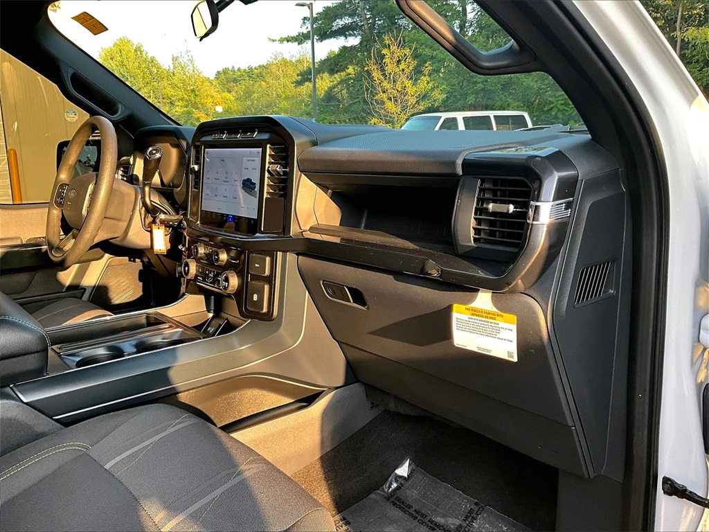 2024 Ford F-150 STX - Photo 17