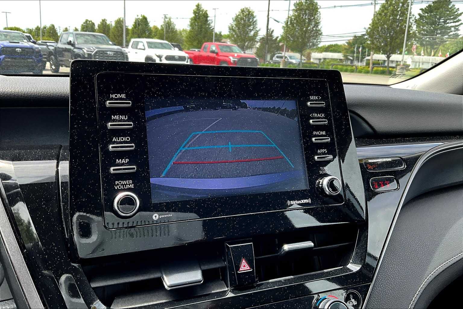2023 Toyota Camry SE - Photo 19