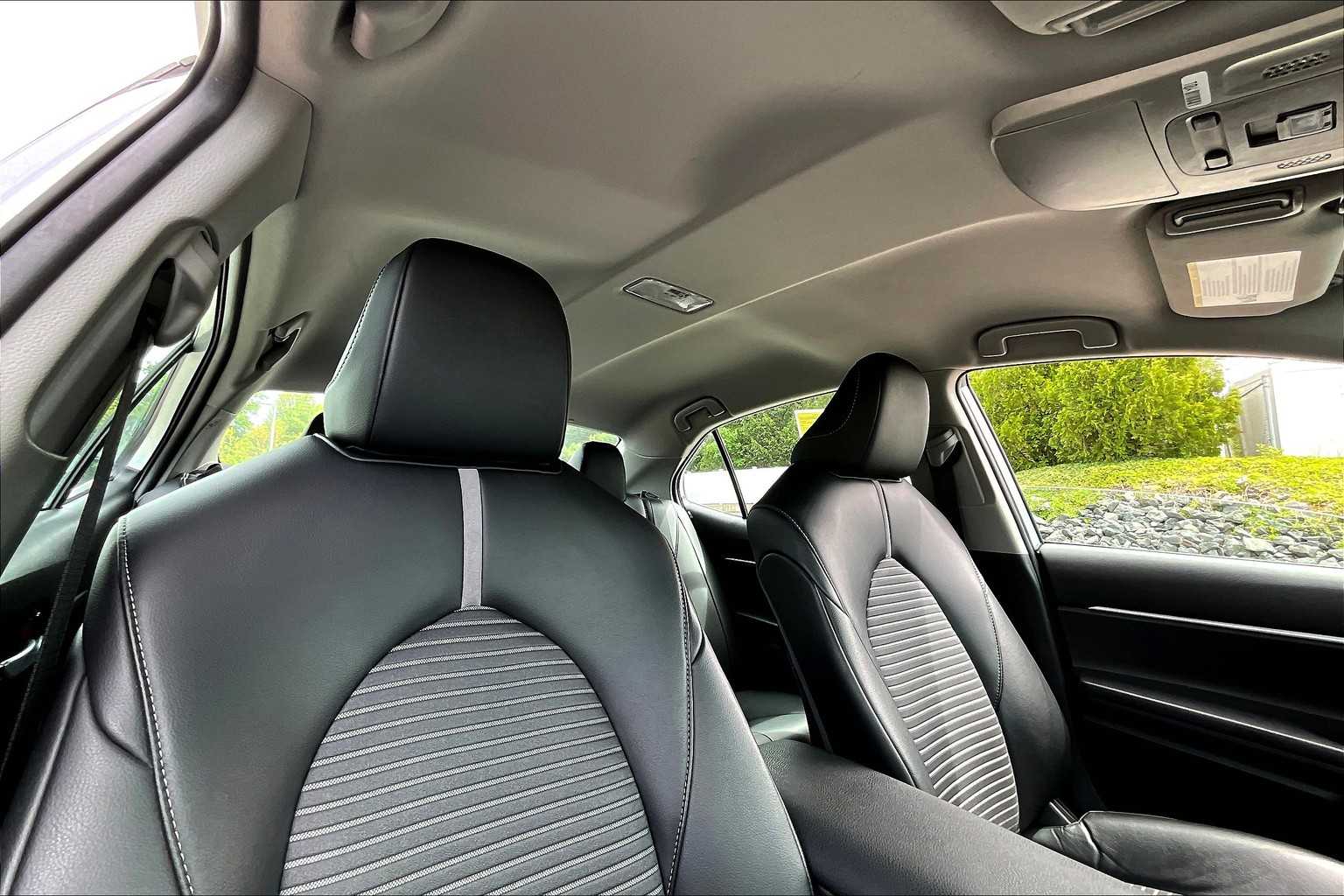2023 Toyota Camry SE - Photo 22