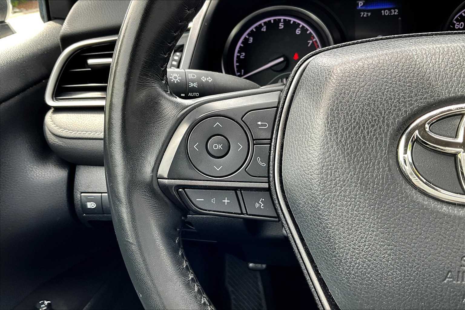 2023 Toyota Camry SE - Photo 23