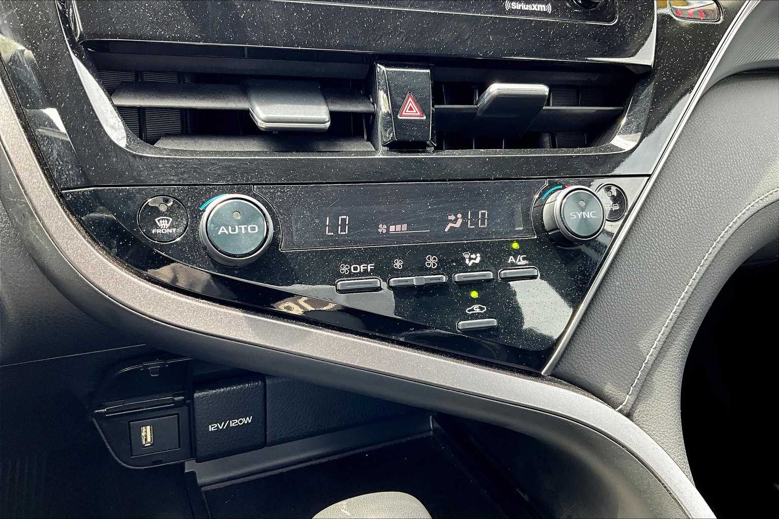 2023 Toyota Camry SE - Photo 26