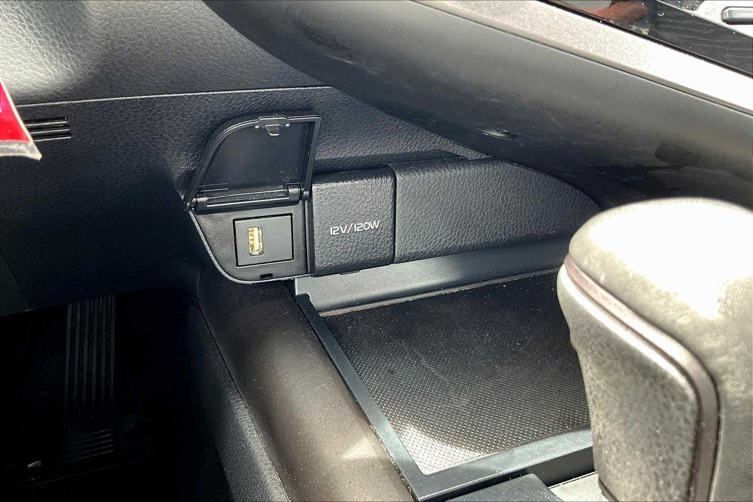 2023 Toyota Camry SE - Photo 27
