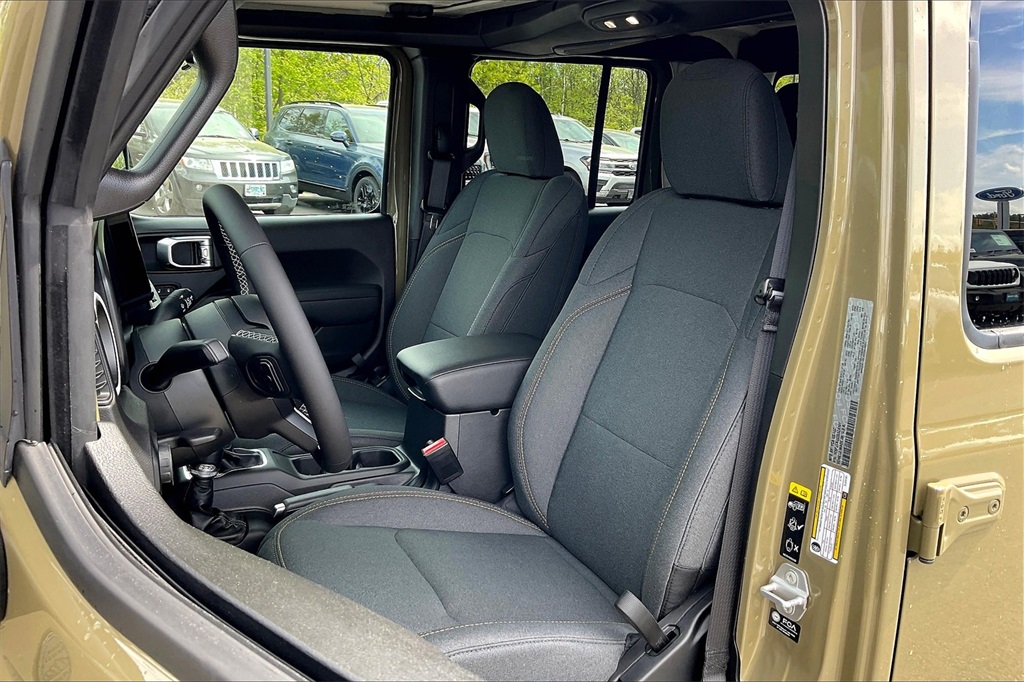 2025 Jeep Gladiator Sport - Photo 11