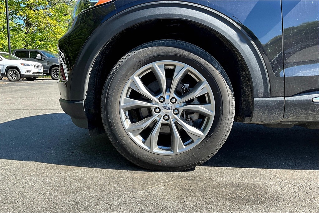 2023 Ford Explorer Limited - Photo 4