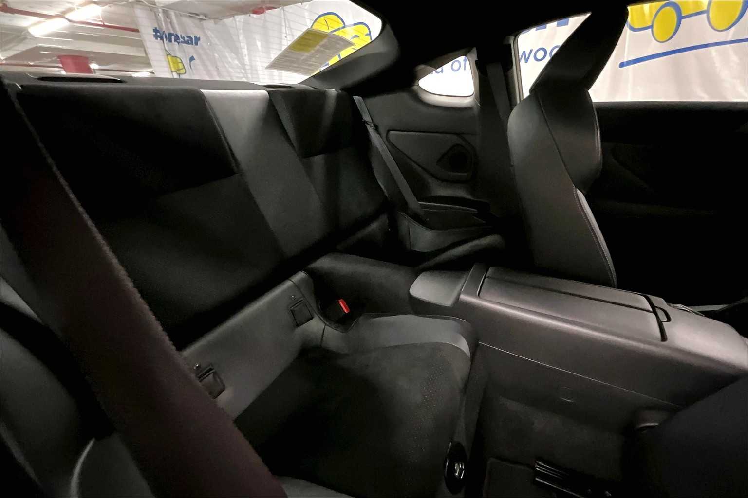 2023 Toyota GR86 Premium - Photo 16