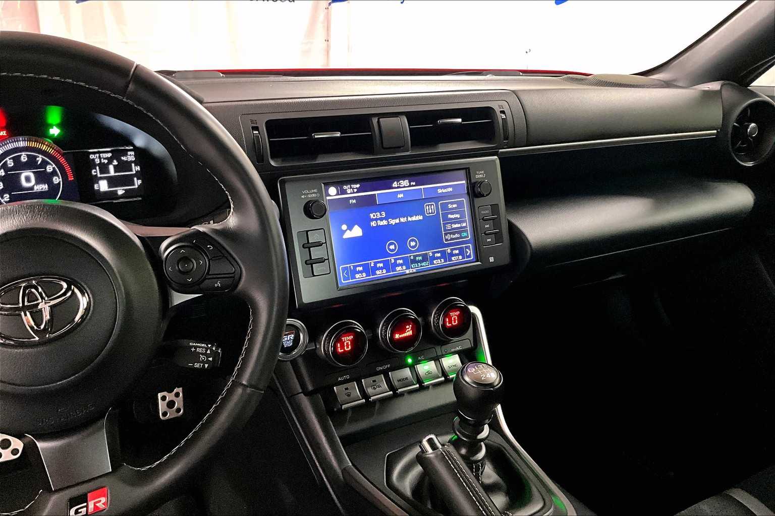 2023 Toyota GR86 Premium - Photo 18