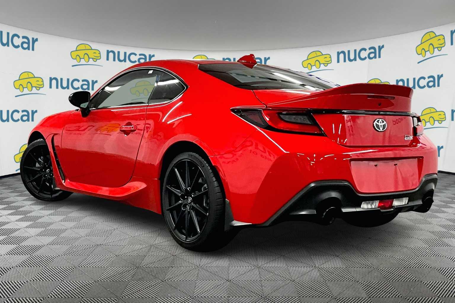 2023 Toyota GR86 Premium - Photo 4