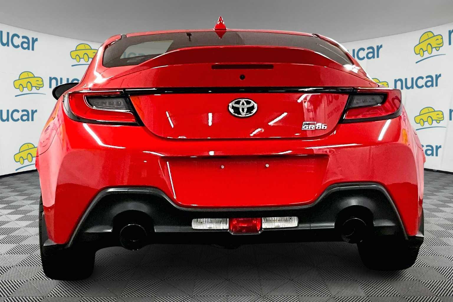 2023 Toyota GR86 Premium - Photo 5