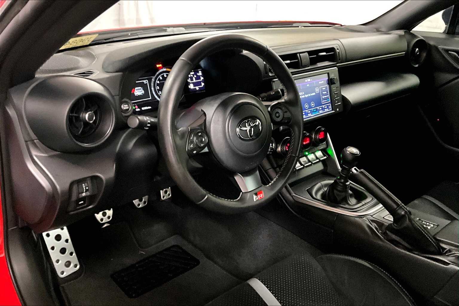 2023 Toyota GR86 Premium - Photo 8