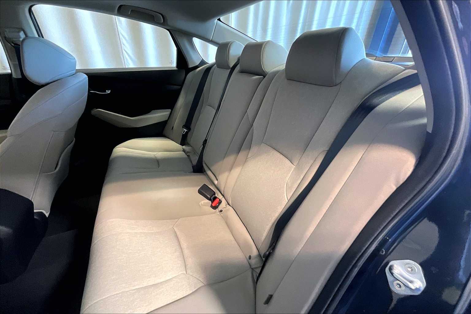 2024 Honda Accord EX - Photo 15