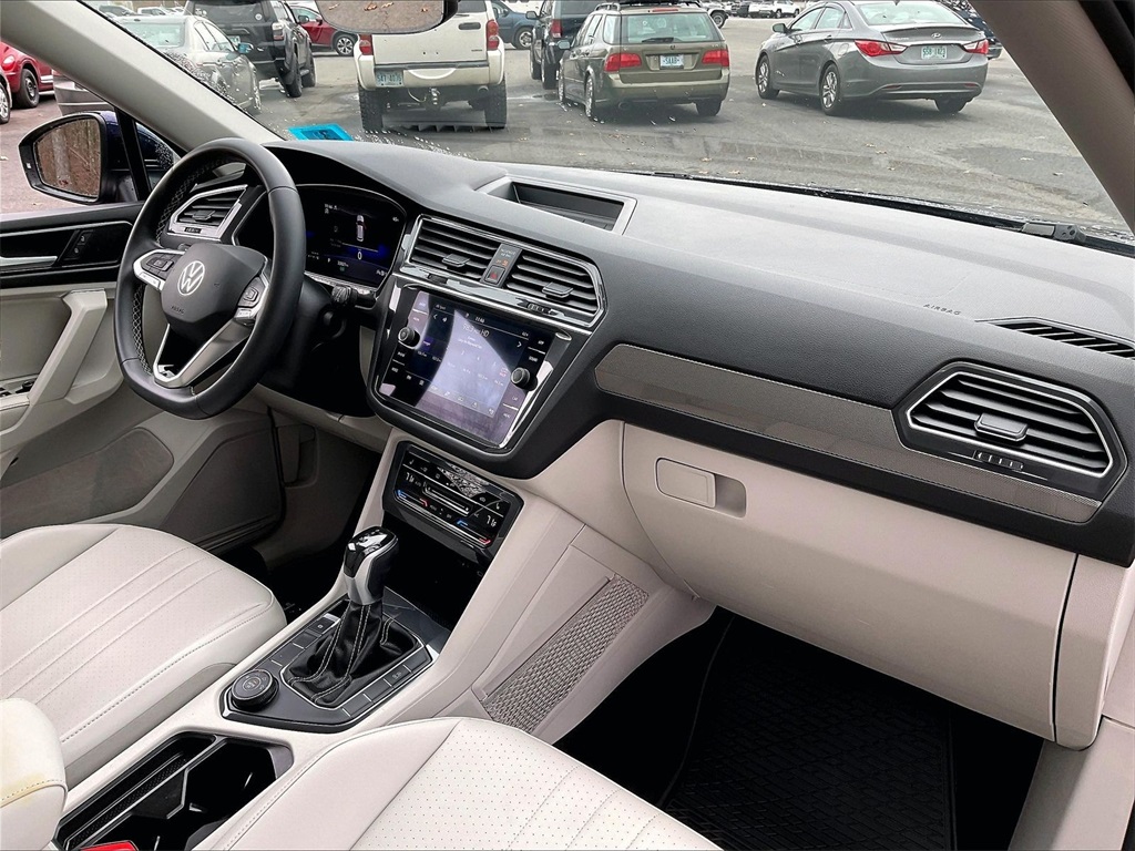 2022 Volkswagen Tiguan 2.0T SE - Photo 13
