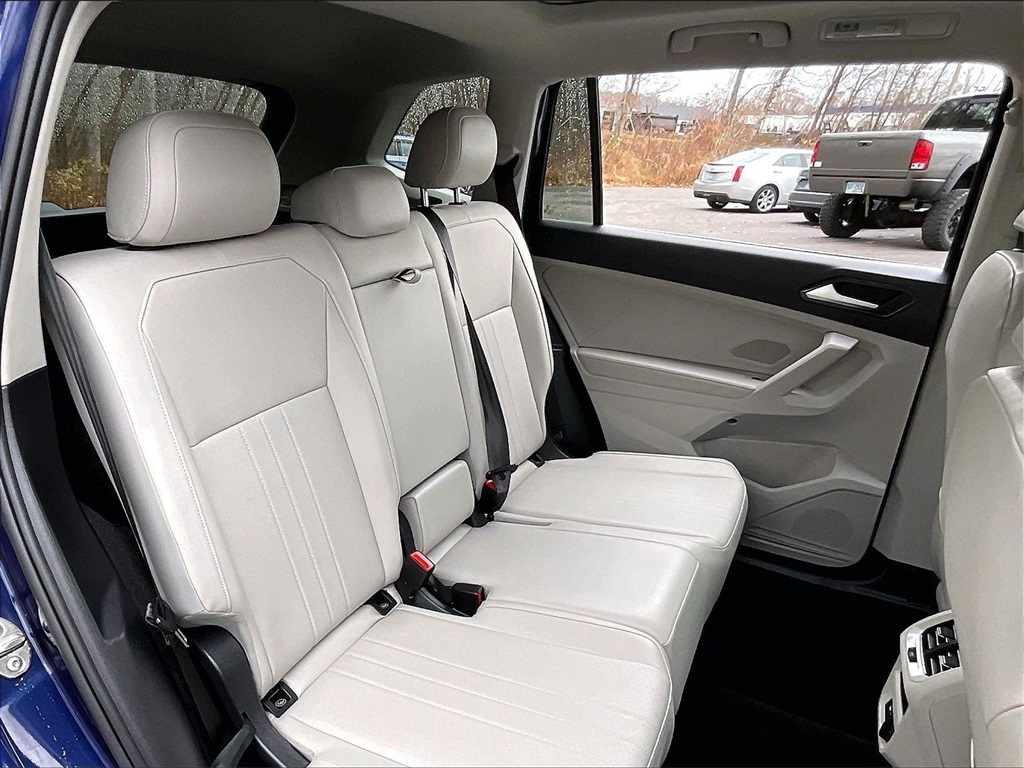 2022 Volkswagen Tiguan 2.0T SE - Photo 18