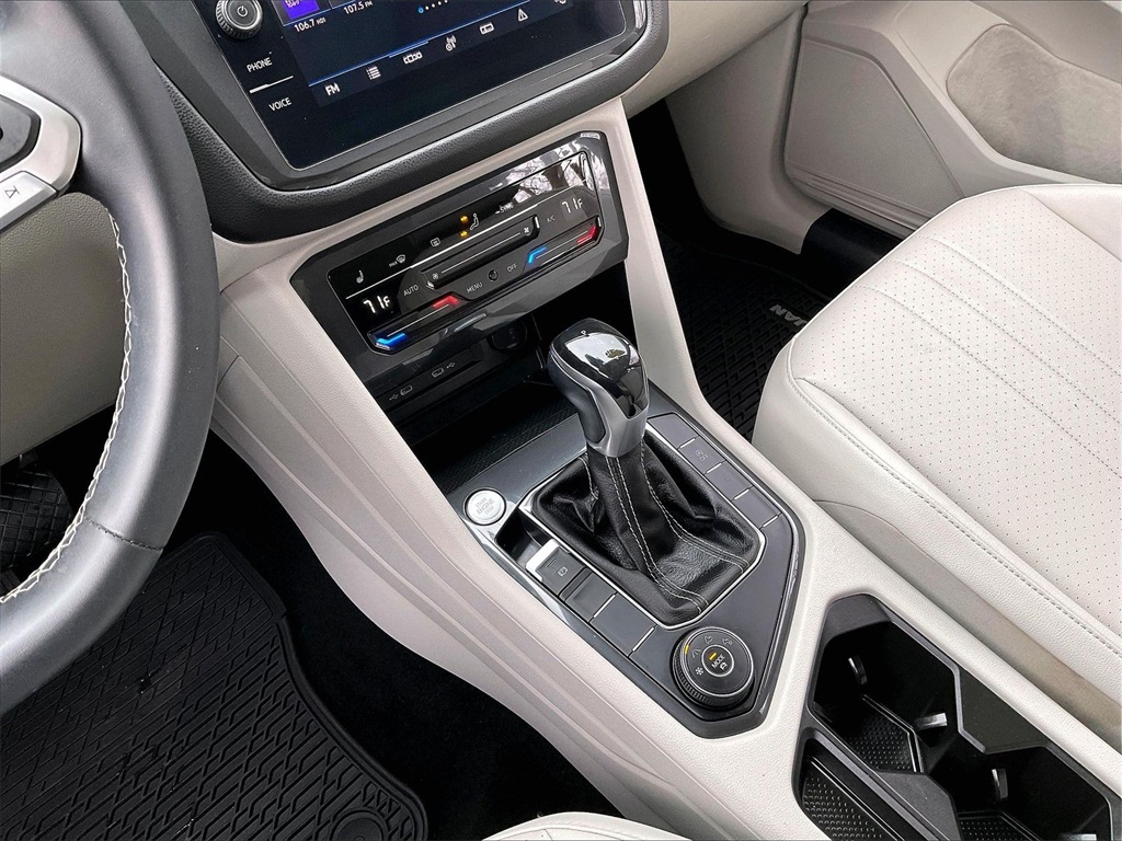 2022 Volkswagen Tiguan 2.0T SE - Photo 19