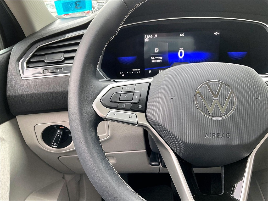 2022 Volkswagen Tiguan 2.0T SE - Photo 22
