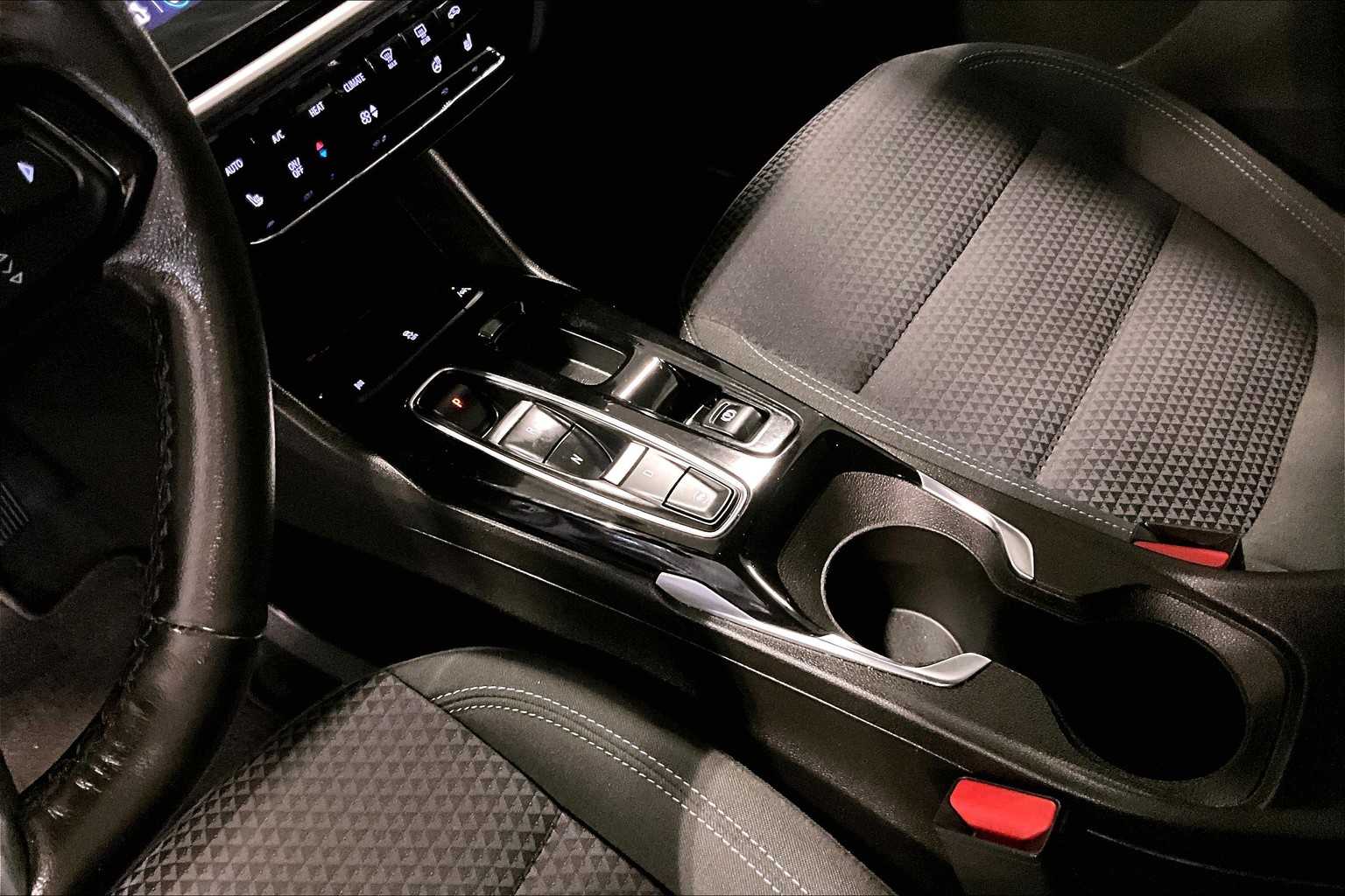 2022 Chevrolet Bolt EUV LT - Photo 20
