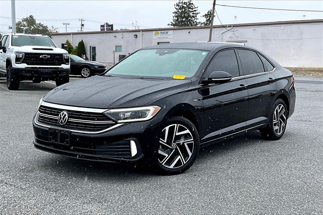 2023 Volkswagen Jetta 1.5T SEL - Photo 2