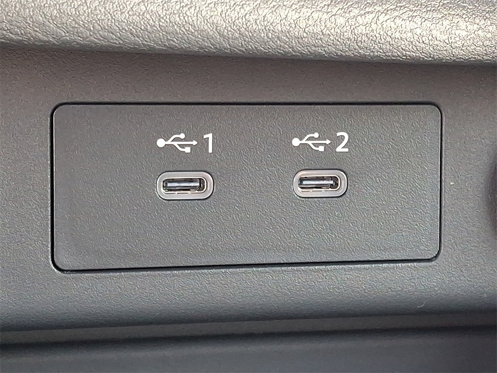 2025 Nissan Rogue S - Photo 17