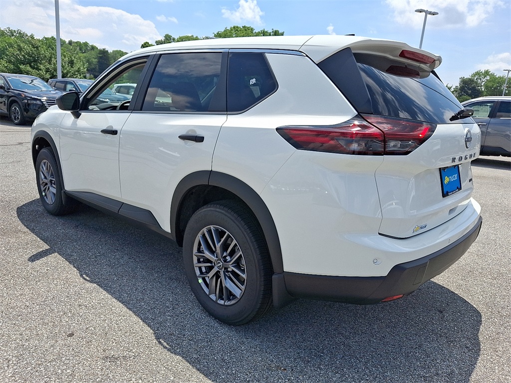 2025 Nissan Rogue S - Photo 3