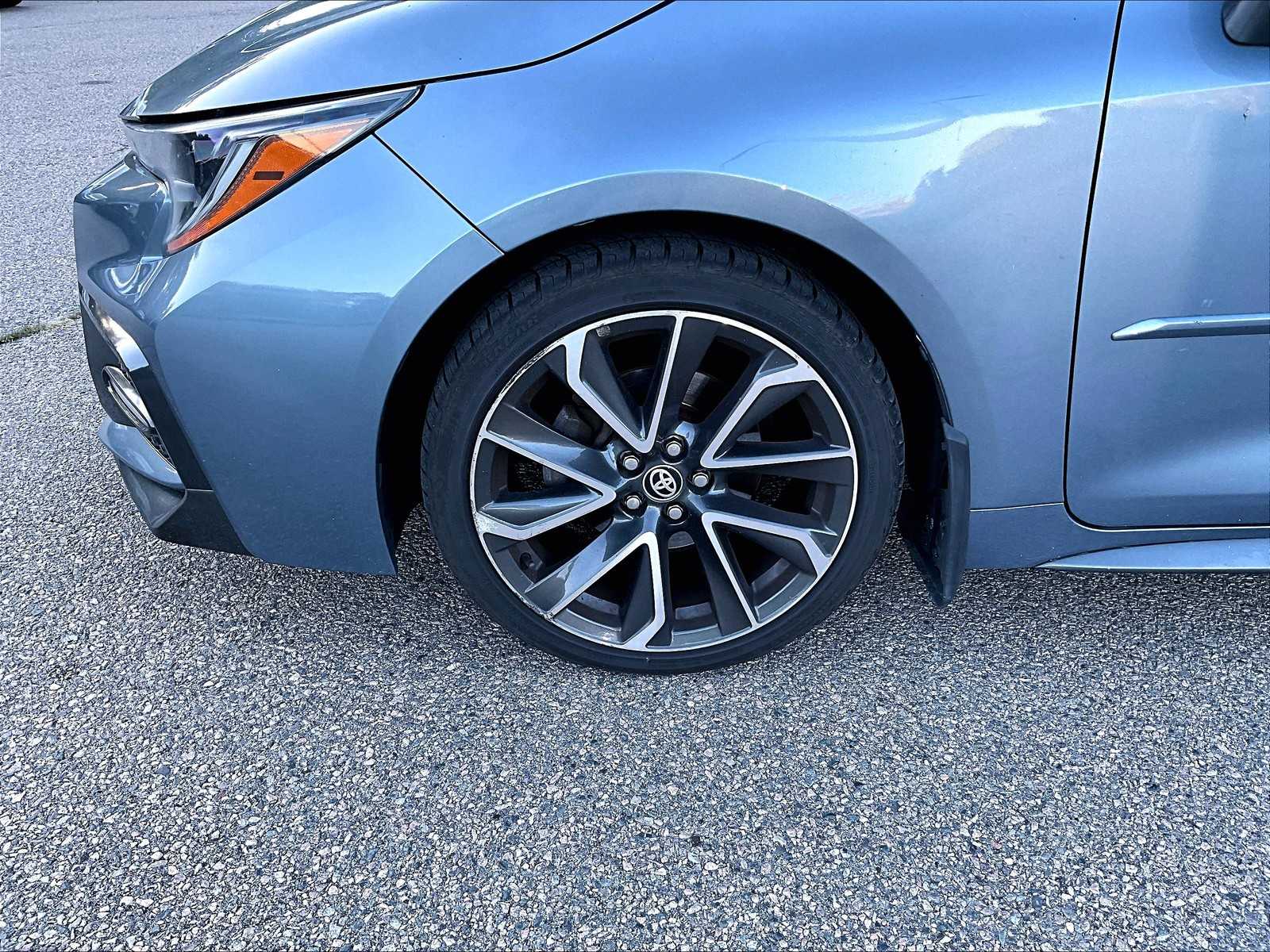 2020 Toyota Corolla SE - Photo 4