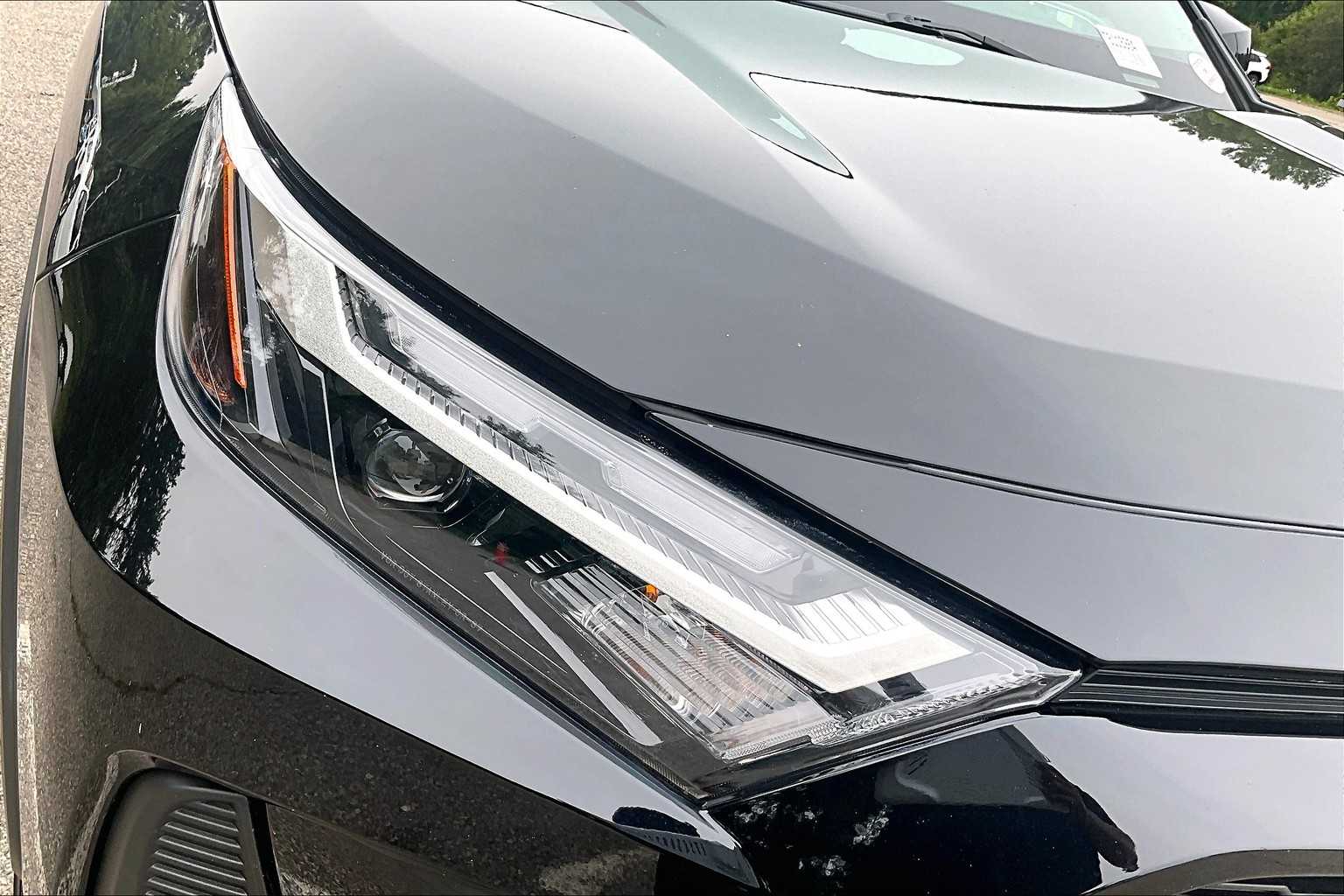 2024 Toyota RAV4 Hybrid XLE - Photo 33