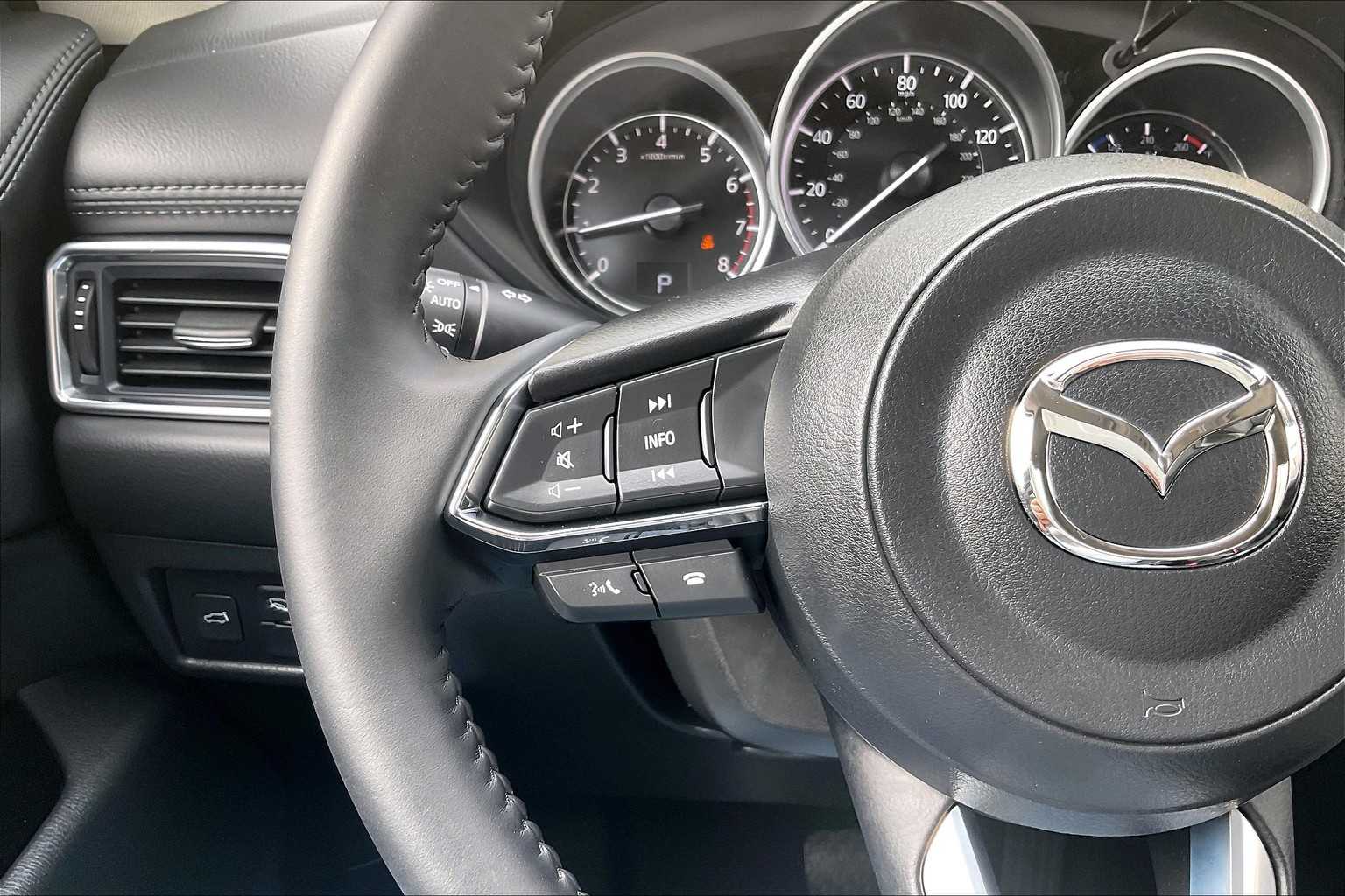 2024 Mazda CX-5 2.5 S Preferred Package - Photo 23