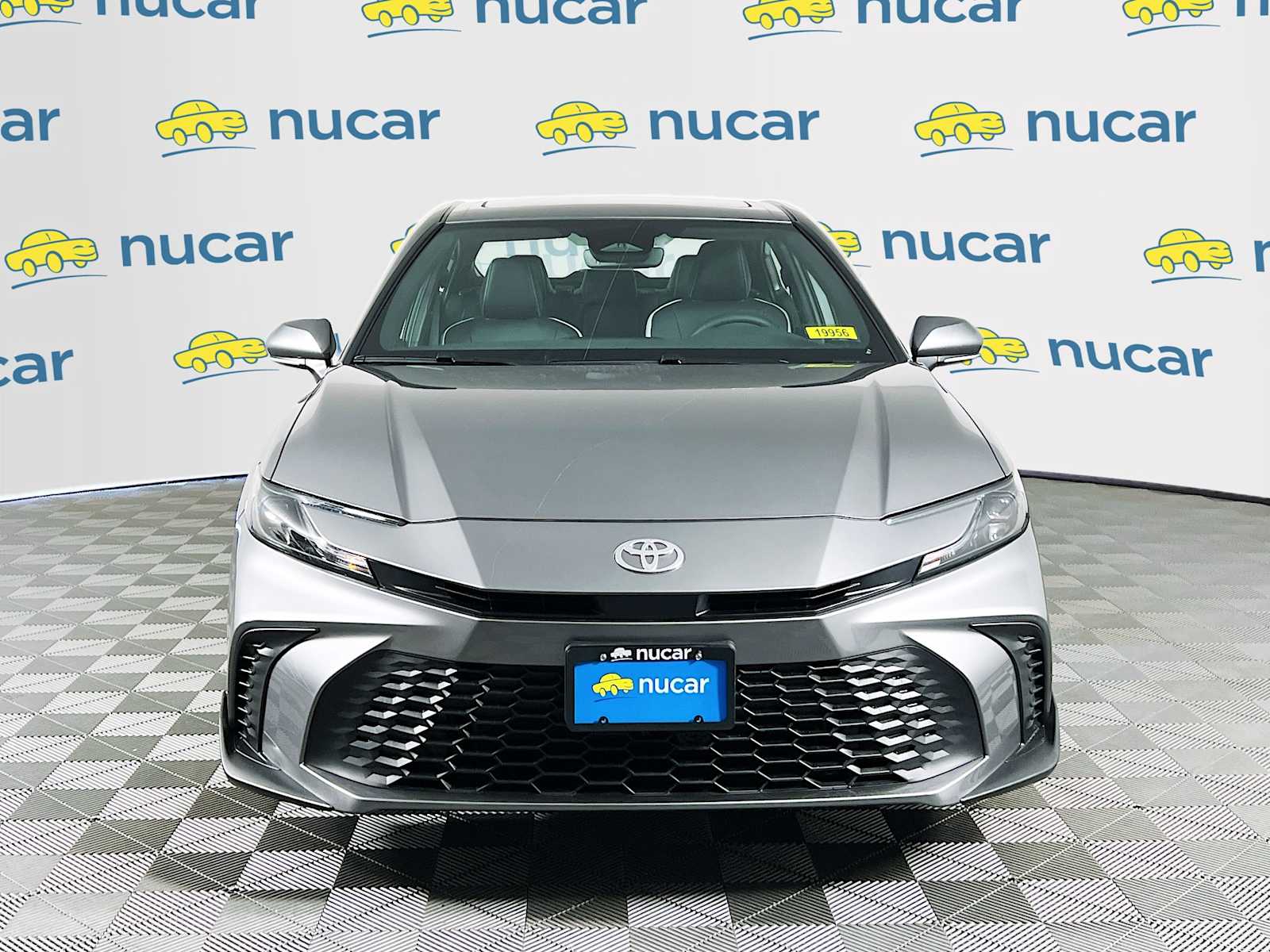 2025 Toyota Camry SE - Photo 2