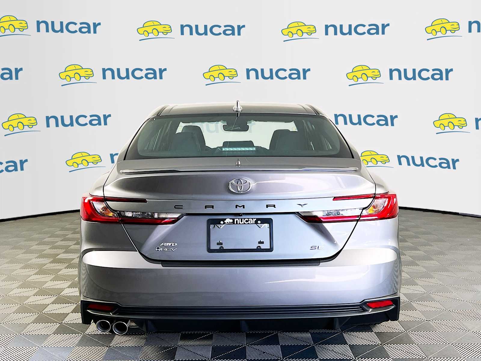 2025 Toyota Camry SE - Photo 5