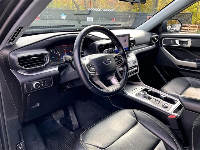 2022 Ford Explorer XLT - Photo 14