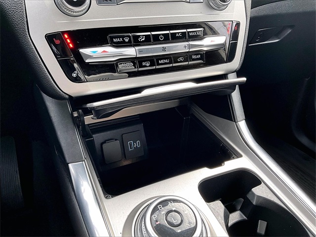 2022 Ford Explorer XLT - Photo 27