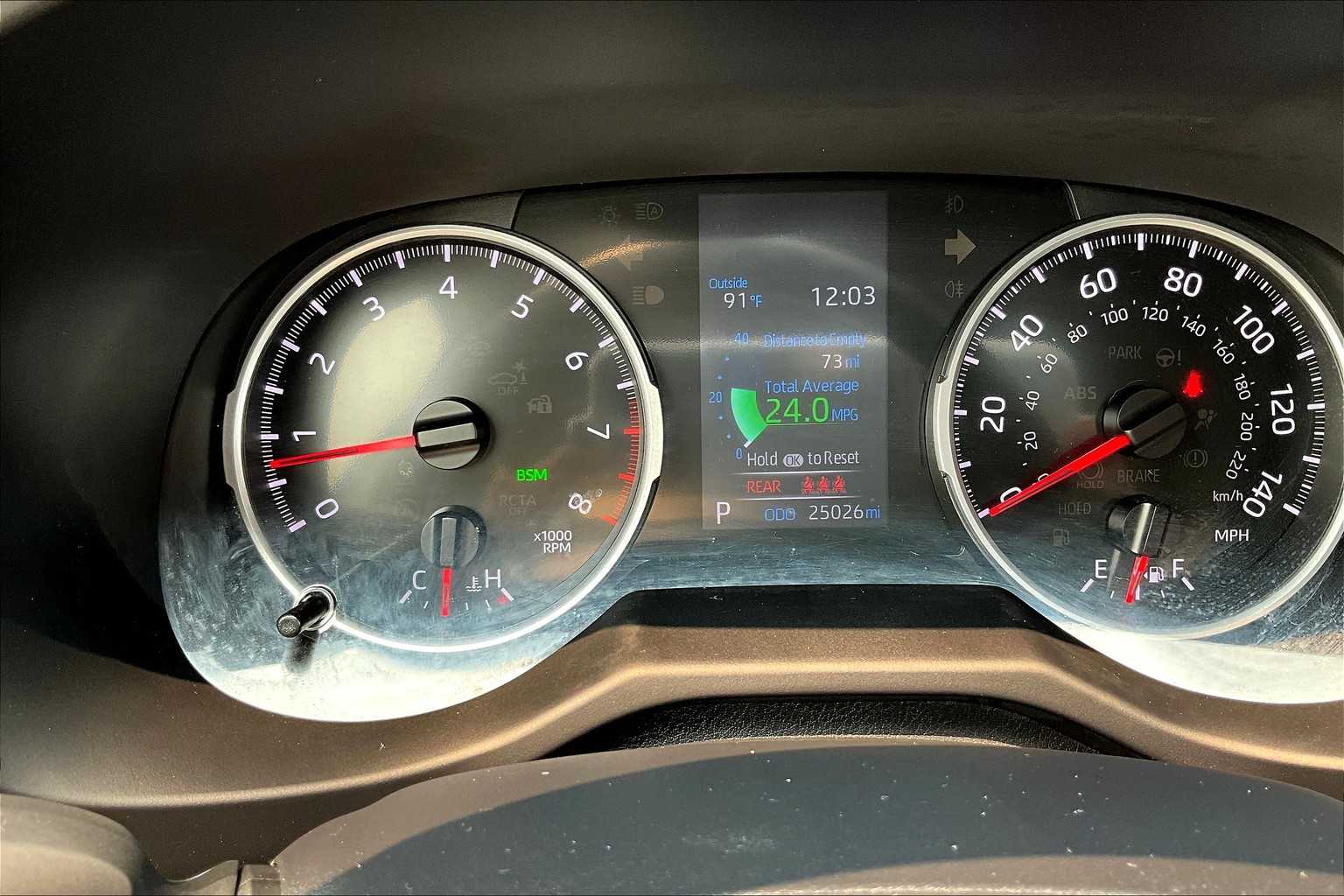 2022 Toyota RAV4 XLE - Photo 24