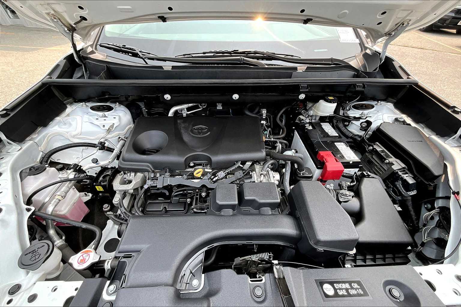 2022 Toyota RAV4 XLE - Photo 29