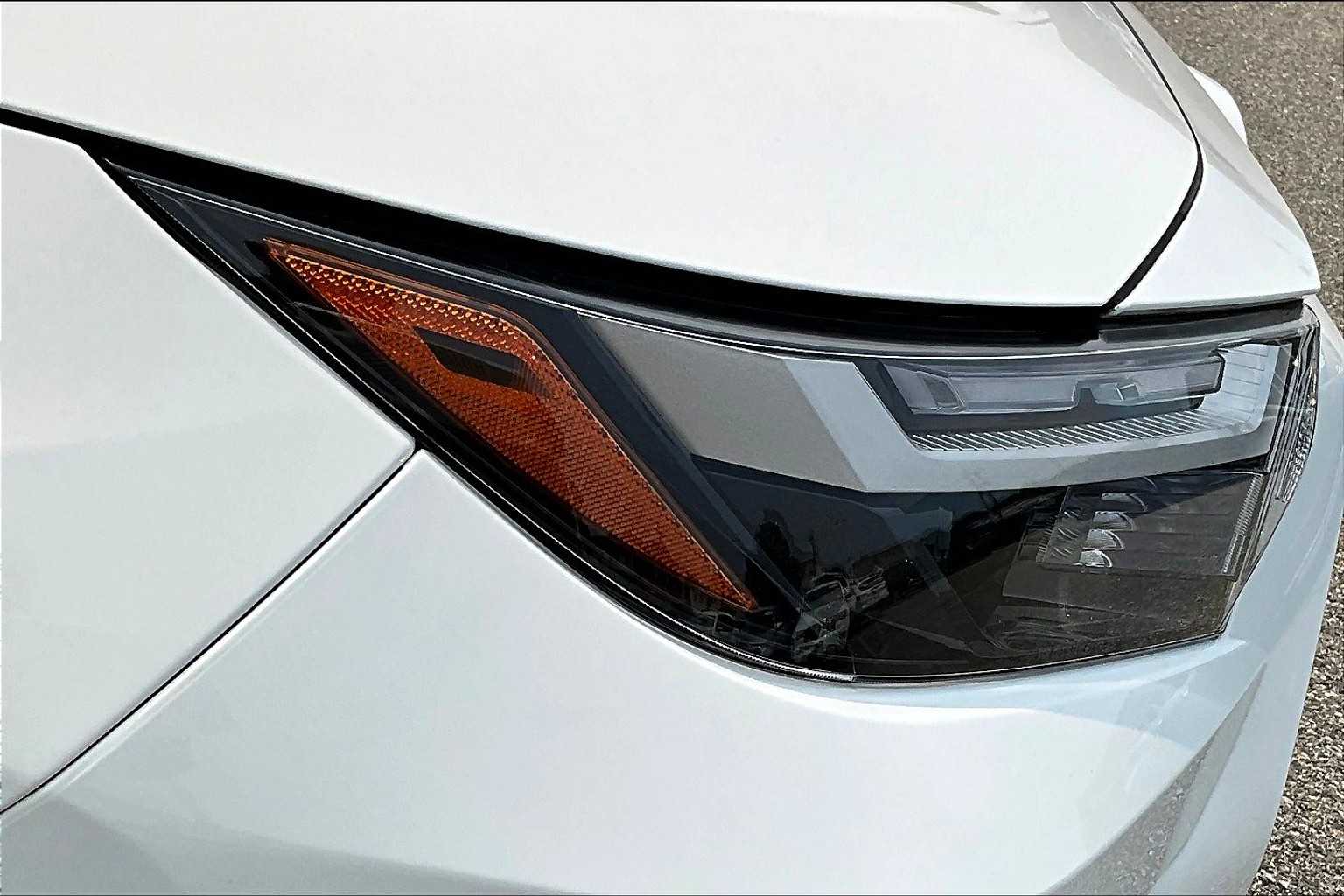 2022 Toyota RAV4 XLE - Photo 32