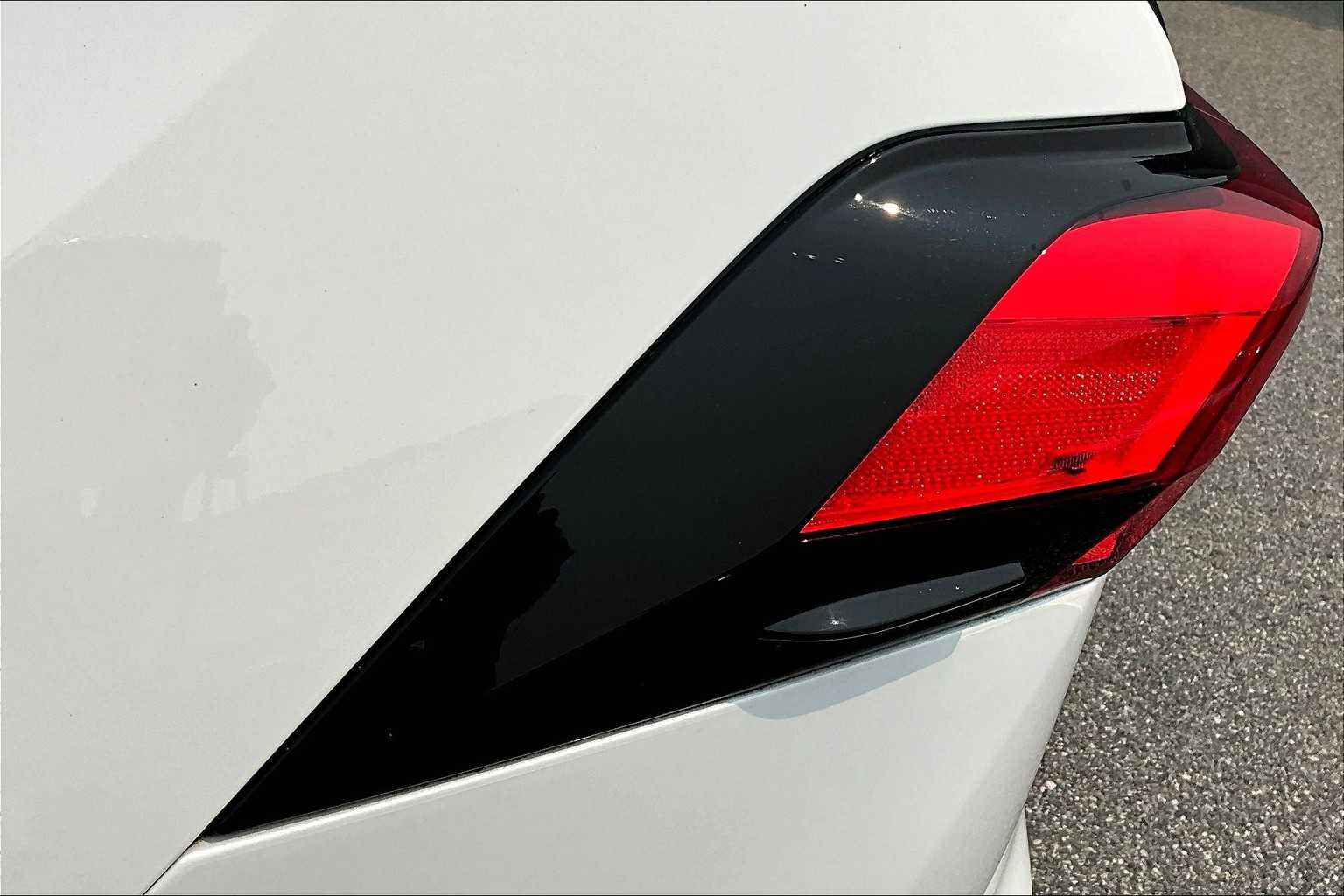 2022 Toyota RAV4 XLE - Photo 33