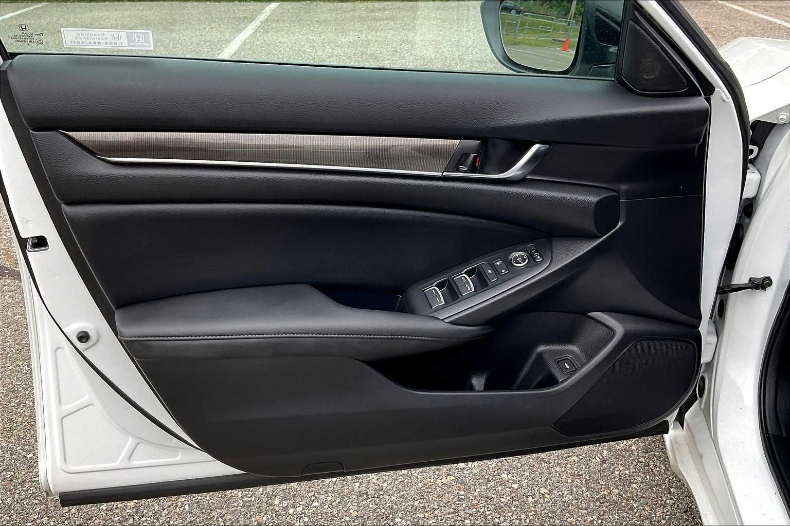 2022 Honda Accord Sport SE - Photo 9