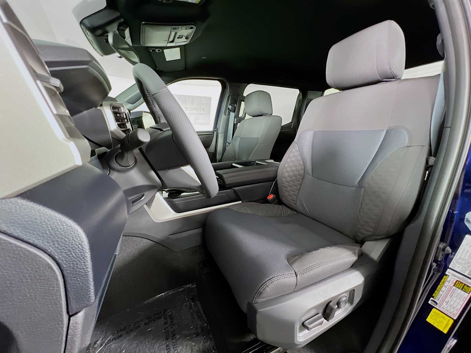 2025 Toyota Tundra SR5 - Photo 12