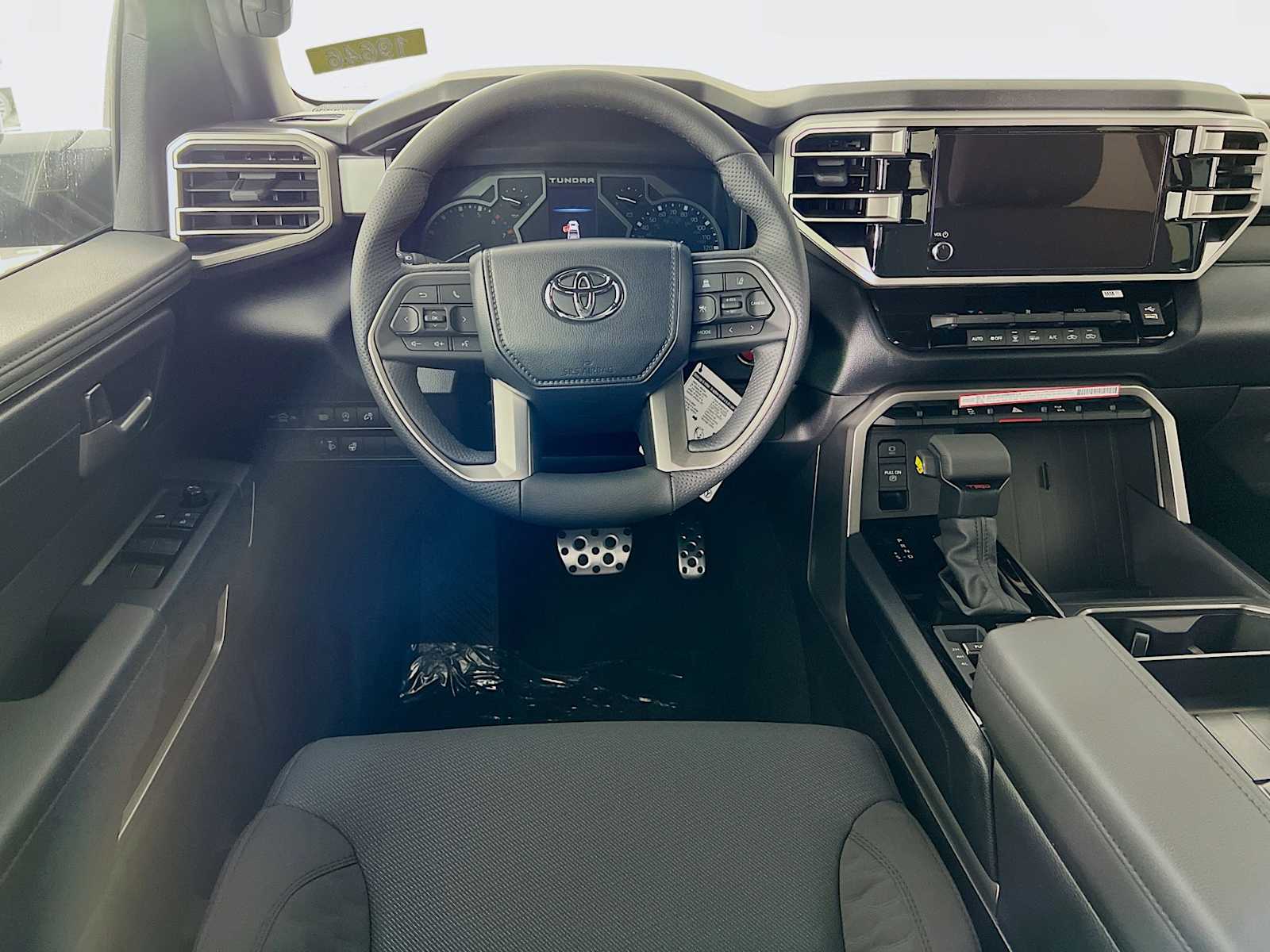 2025 Toyota Tundra SR5 - Photo 15