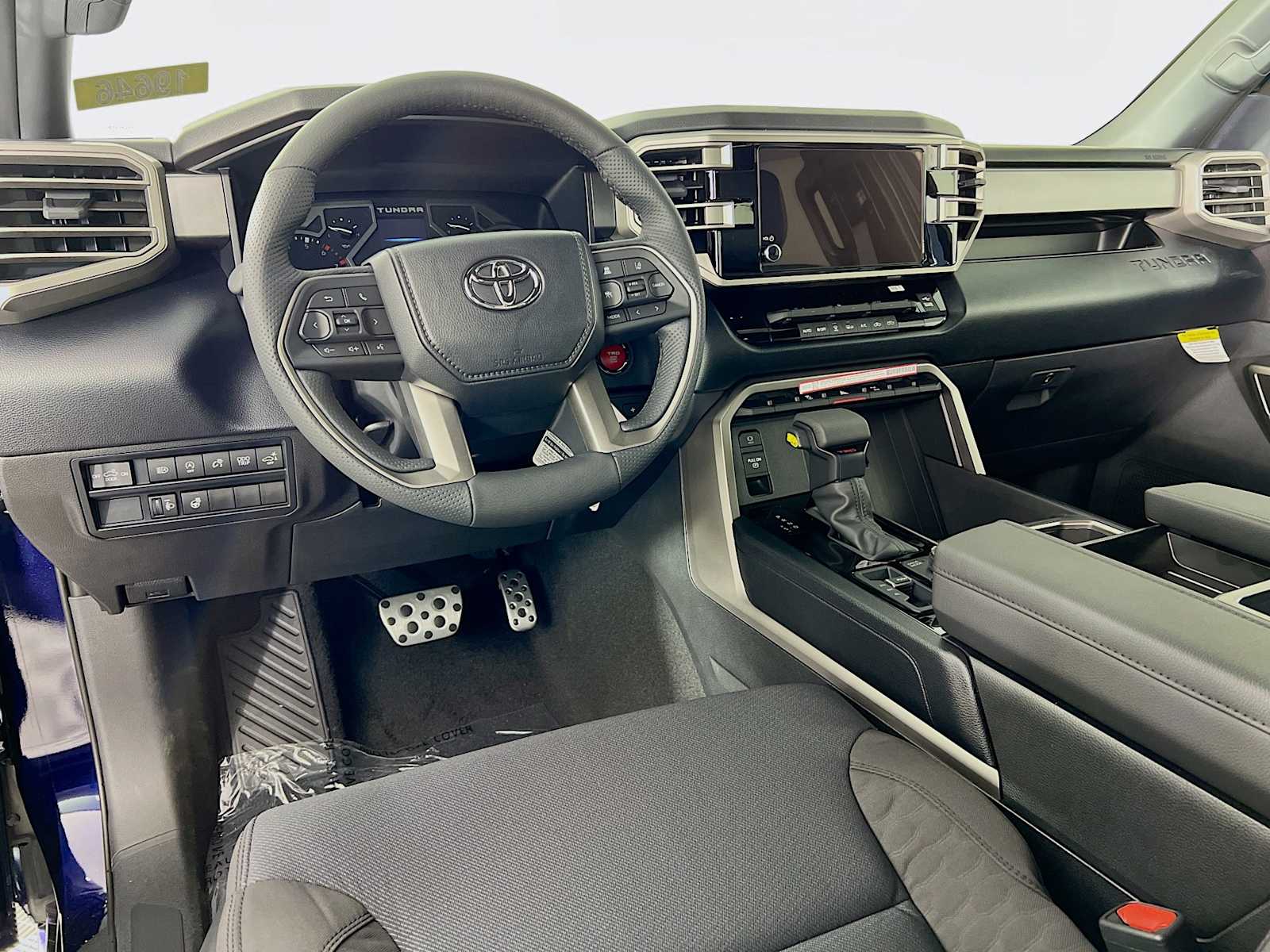 2025 Toyota Tundra SR5 - Photo 6