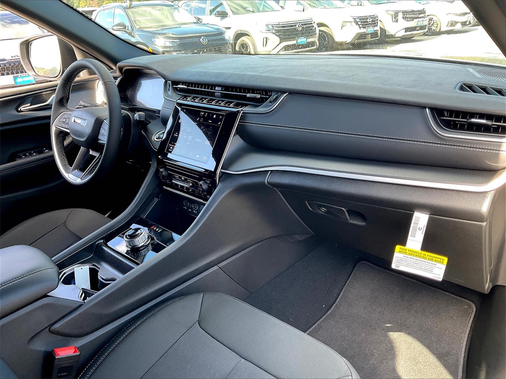 2025 Jeep Grand Cherokee L Laredo - Photo 10