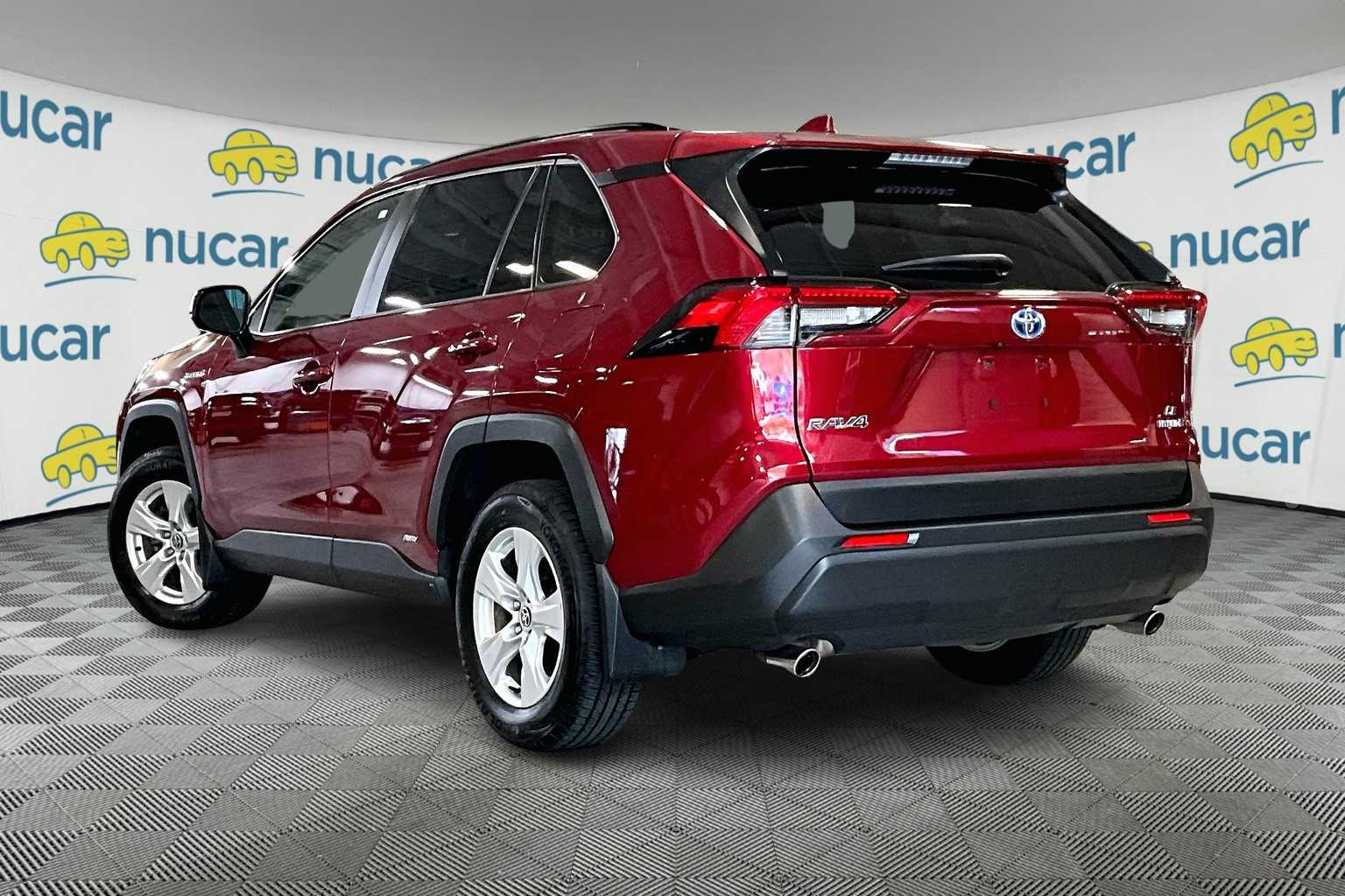 2021 Toyota RAV4 Hybrid LE - Photo 4