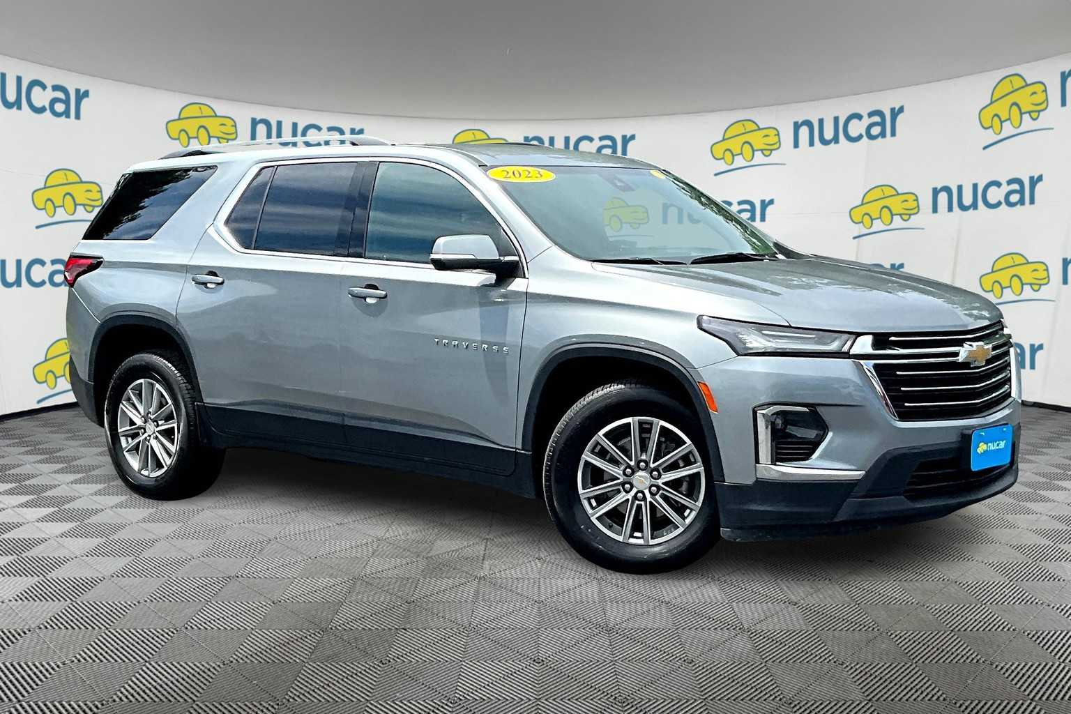 2023 Chevrolet Traverse LT Cloth