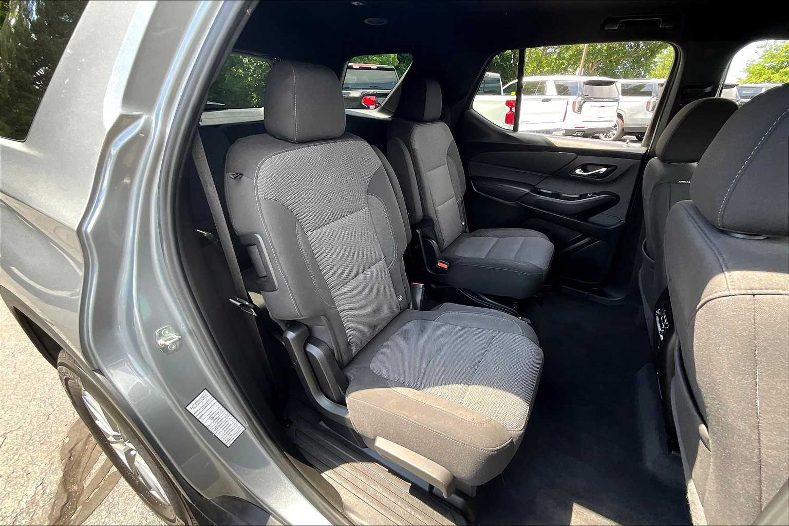 2023 Chevrolet Traverse LT Cloth - Photo 15