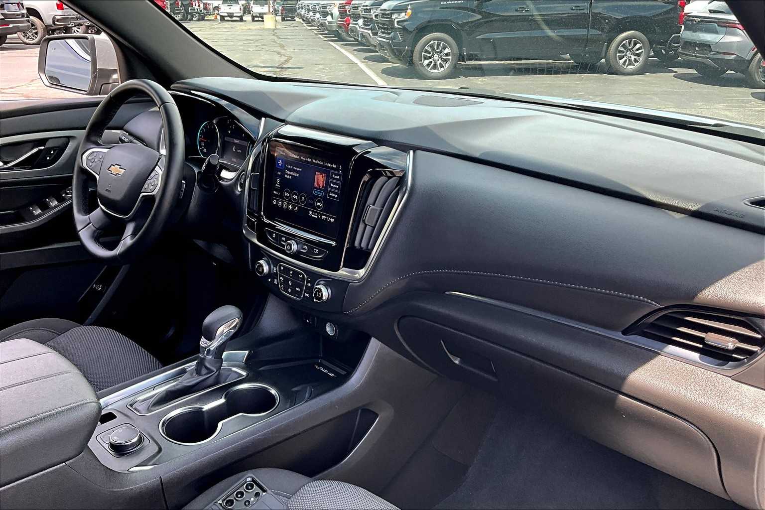 2023 Chevrolet Traverse LT Cloth - Photo 22
