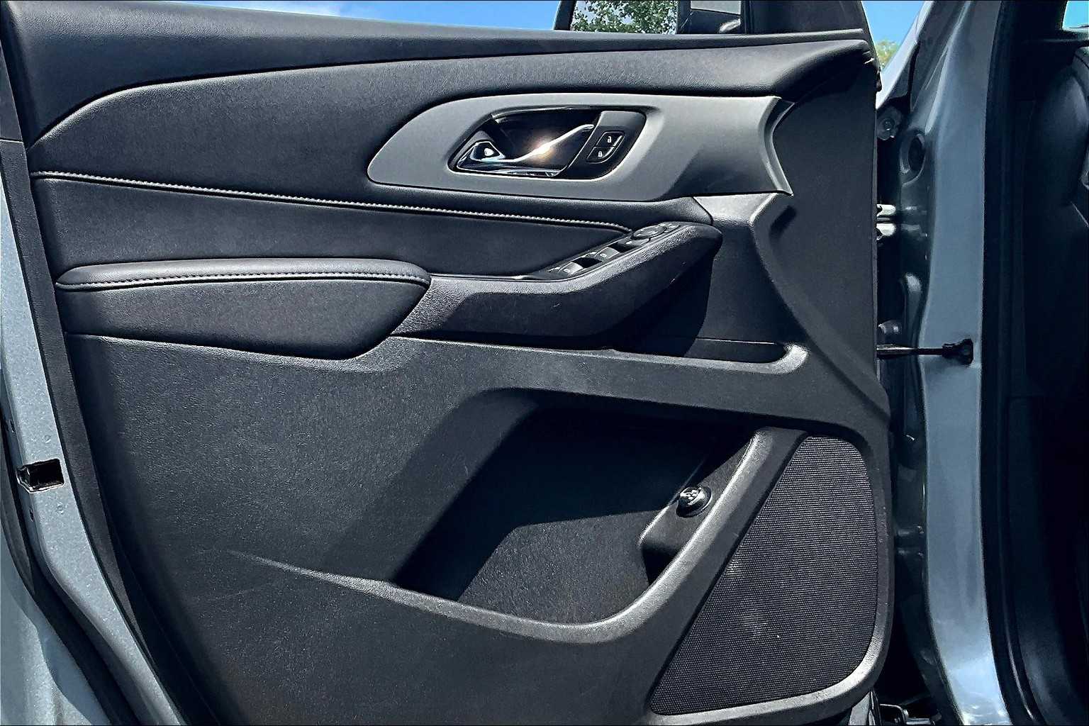 2023 Chevrolet Traverse LT Cloth - Photo 9