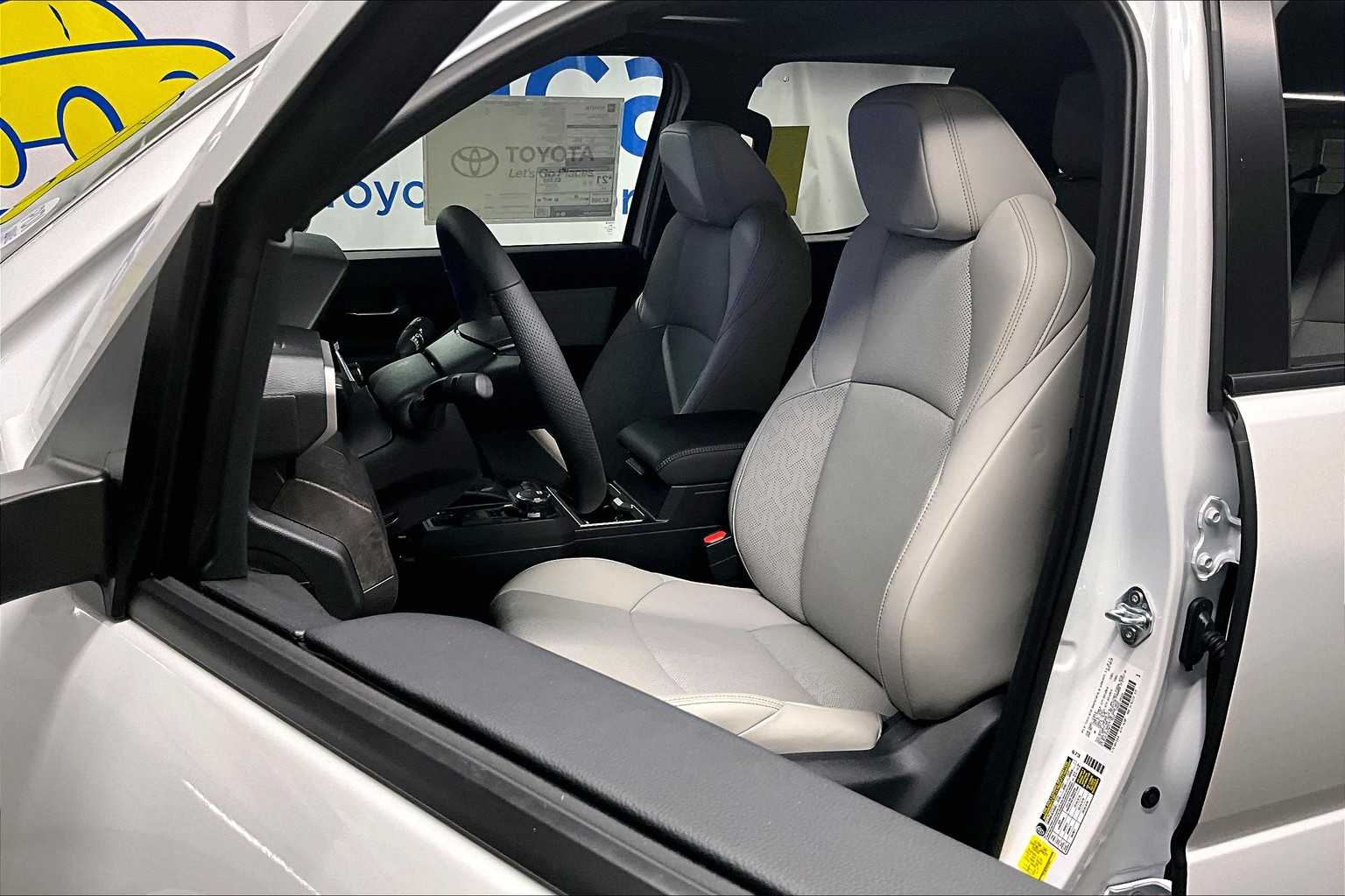 2025 Toyota Tacoma Limited - Photo 11
