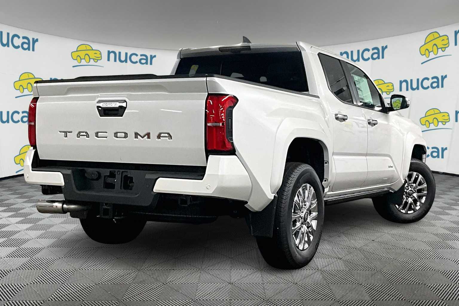 2025 Toyota Tacoma Limited - Photo 7