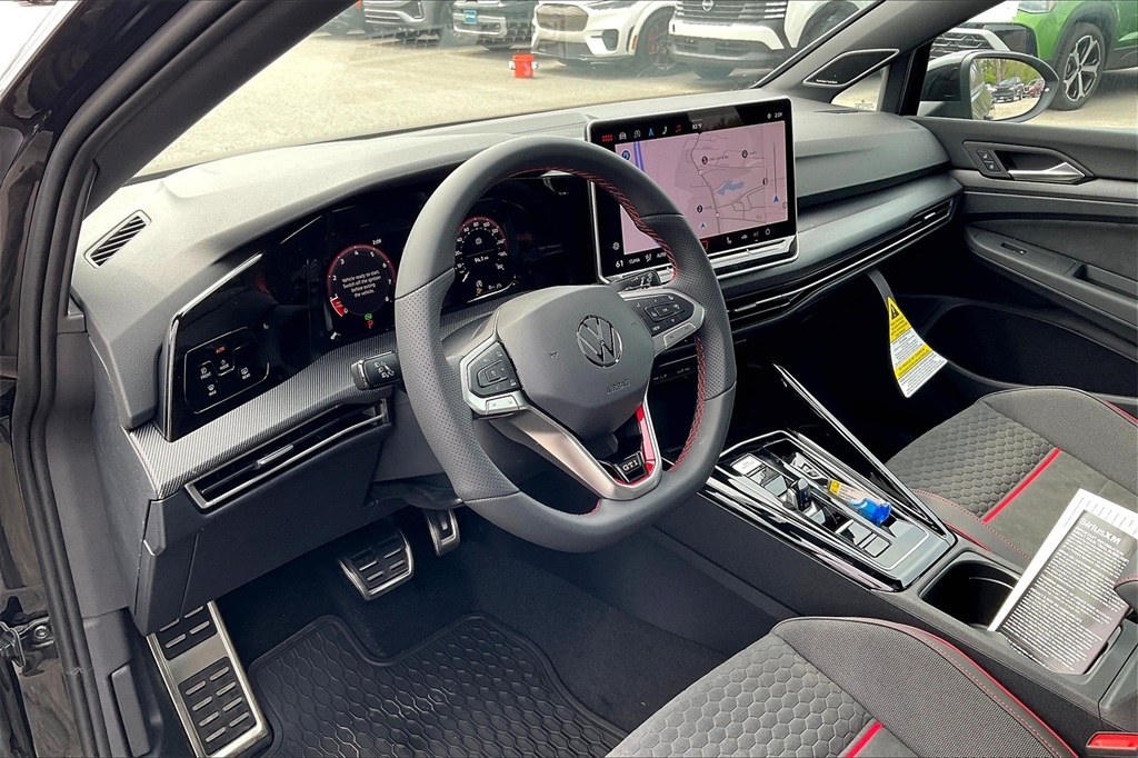 2025 Volkswagen Golf GTI 2.0T SE - Photo 9