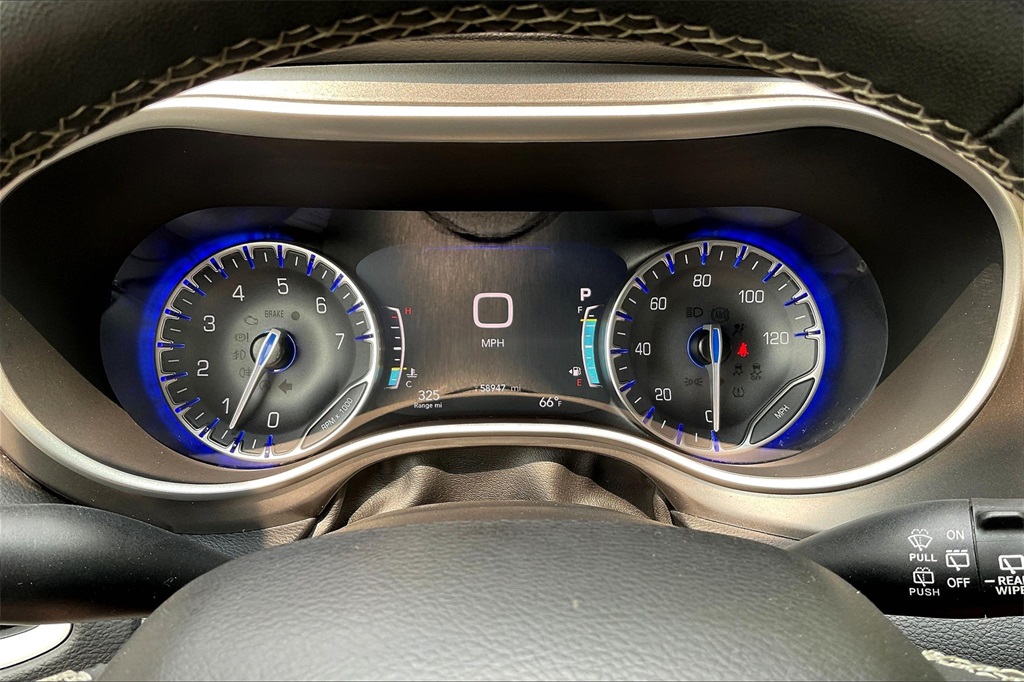 2022 Chrysler Pacifica Touring L - Photo 15