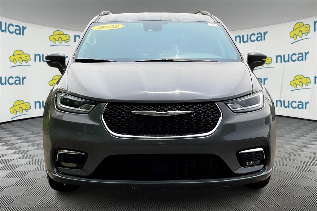2022 Chrysler Pacifica Touring L - Photo 2