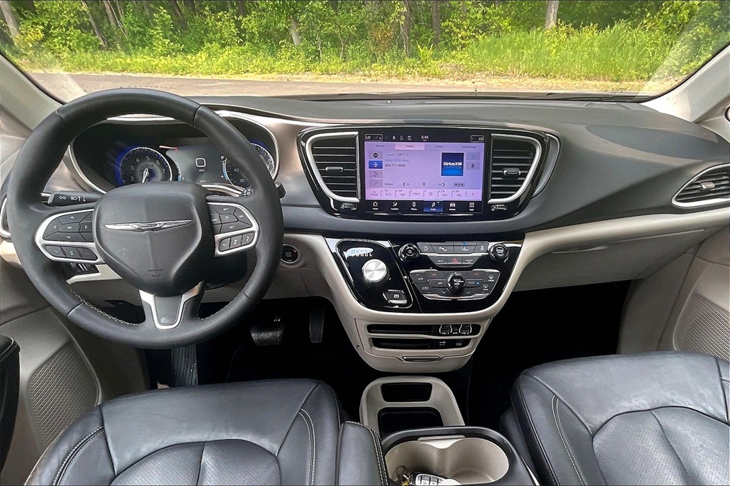 2022 Chrysler Pacifica Touring L - Photo 22